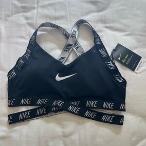 Nike Women's Black Crossback Sports Bra